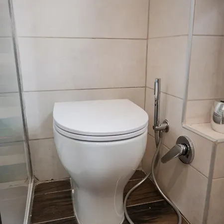 Pietralata House Righe بيت ضيافة *